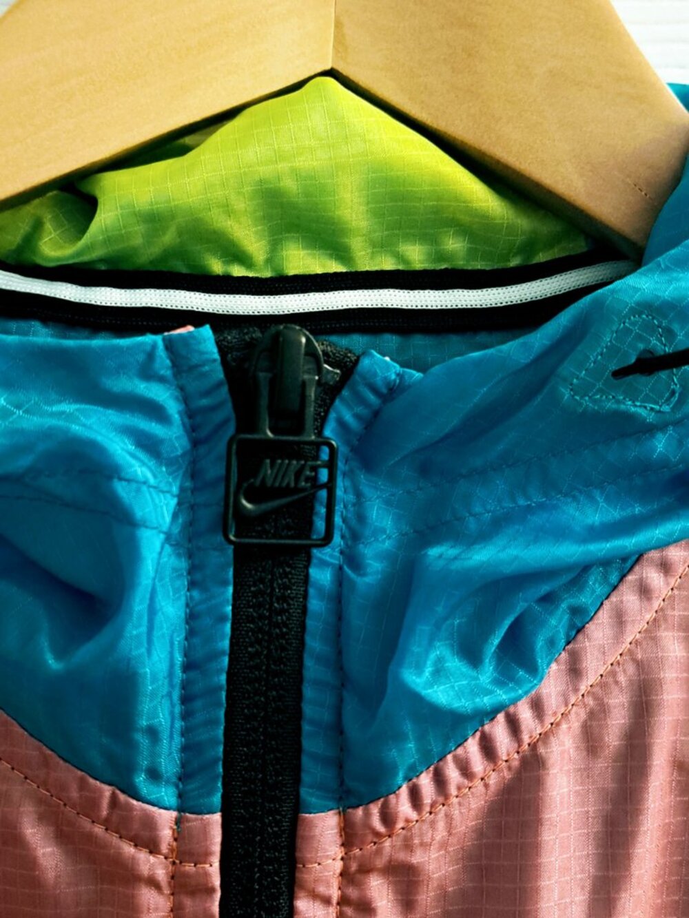 NIKE TECH Color Block woman Hyperfuse Windrunner Jacket Size Small neon 90's HTC - Picture 5 of 14